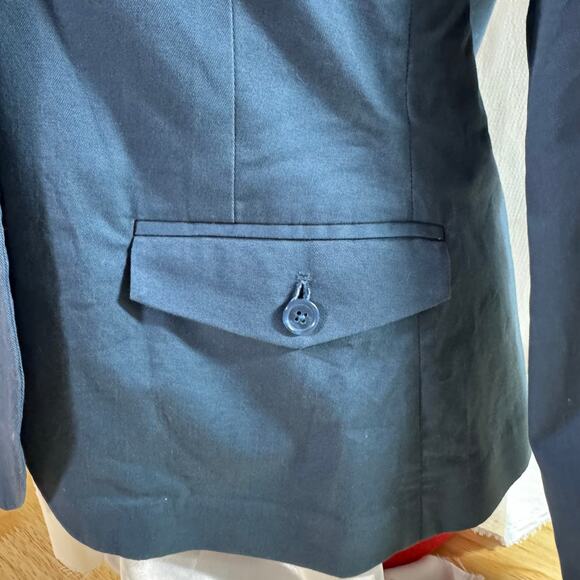 Eddie Bauer Soft Structured Preppy Classic Blazer - Picture 2 of 6